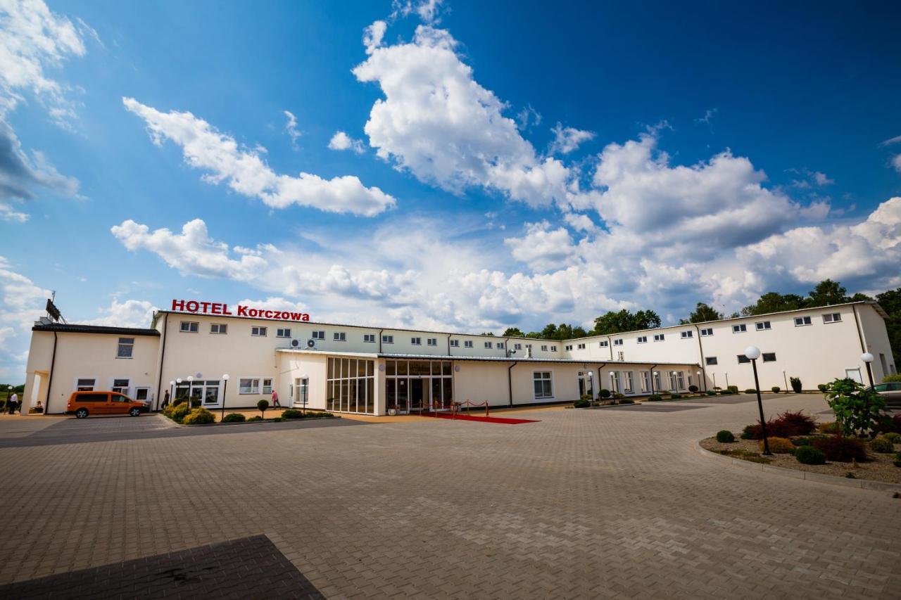 Mlyny  Hotel Korczowa מראה חיצוני תמונה
