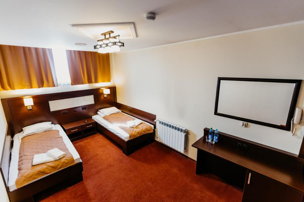 Mlyny  Hotel Korczowa מראה חיצוני תמונה