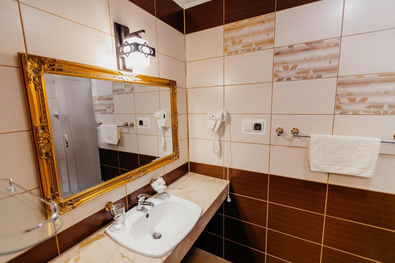 Mlyny  Hotel Korczowa מראה חיצוני תמונה