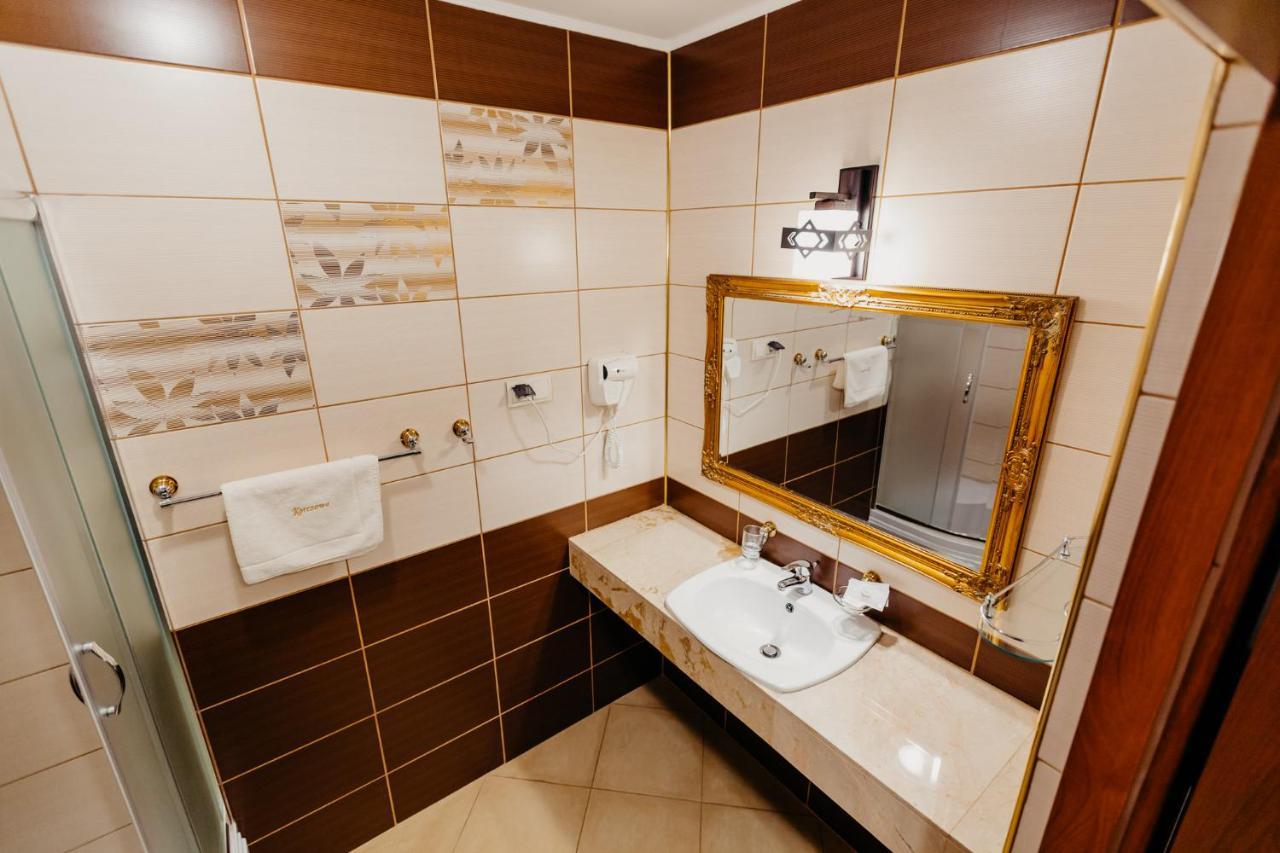 Mlyny  Hotel Korczowa מראה חיצוני תמונה