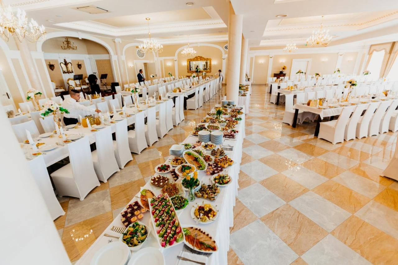 Mlyny  Hotel Korczowa מראה חיצוני תמונה