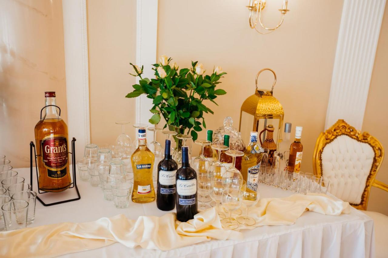 Mlyny  Hotel Korczowa מראה חיצוני תמונה