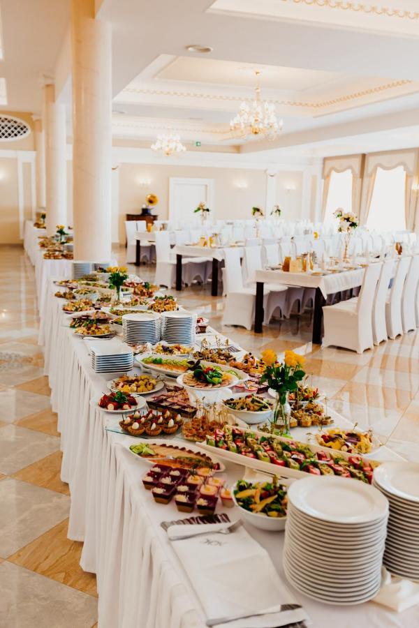 Mlyny  Hotel Korczowa מראה חיצוני תמונה